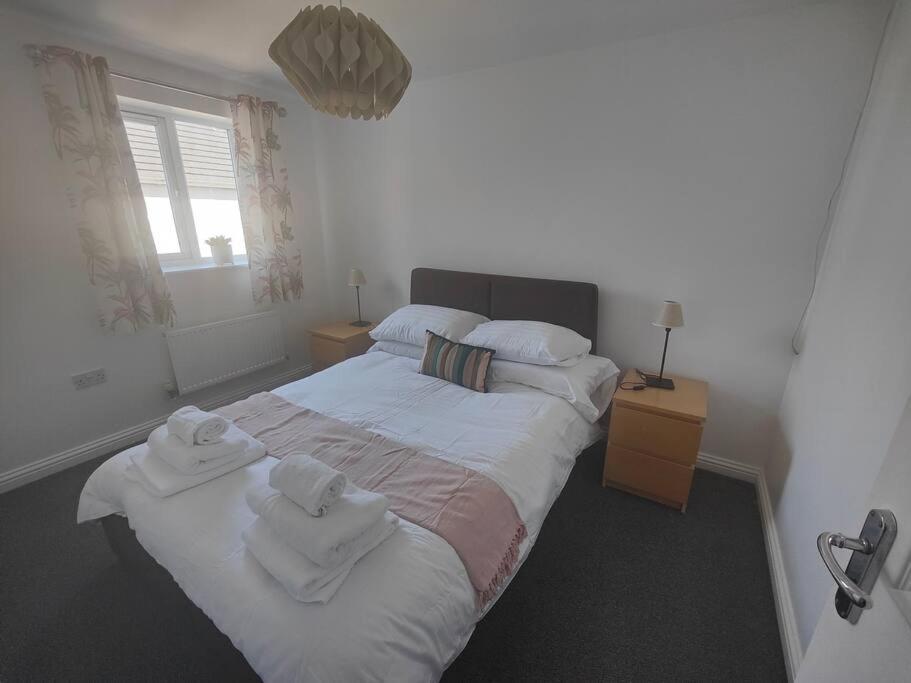 פורט טלבוט Shoreline Seaside Holiday Home Aberavon Beach מראה חיצוני תמונה