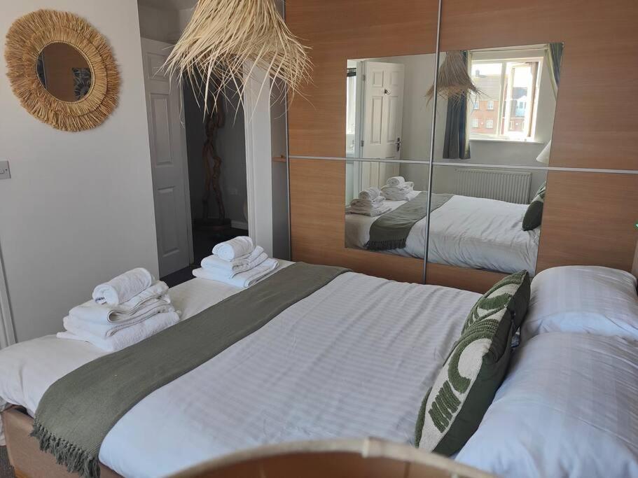 פורט טלבוט Shoreline Seaside Holiday Home Aberavon Beach מראה חיצוני תמונה