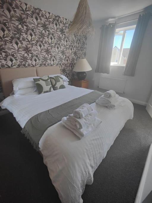פורט טלבוט Shoreline Seaside Holiday Home Aberavon Beach מראה חיצוני תמונה
