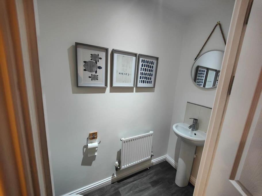 פורט טלבוט Shoreline Seaside Holiday Home Aberavon Beach מראה חיצוני תמונה